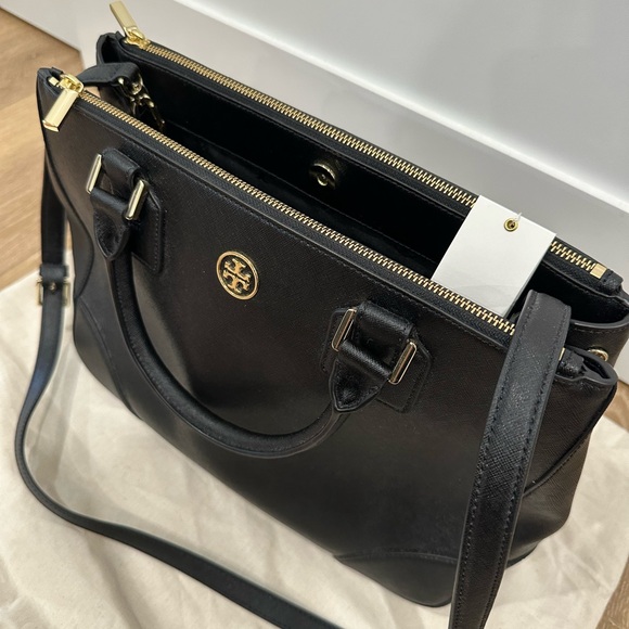 Tory Burch Robinson Double Zipped Bag in Black - Picture 3 of 4